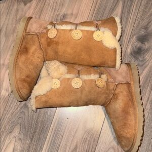 Uggs Size 7